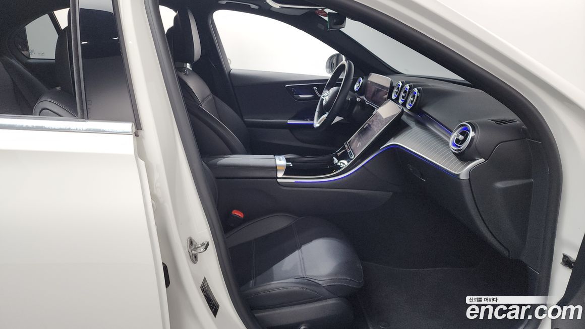 Mercedes-Benz C-Class 2022