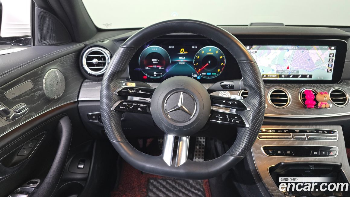 Mercedes-Benz E-Class 2021