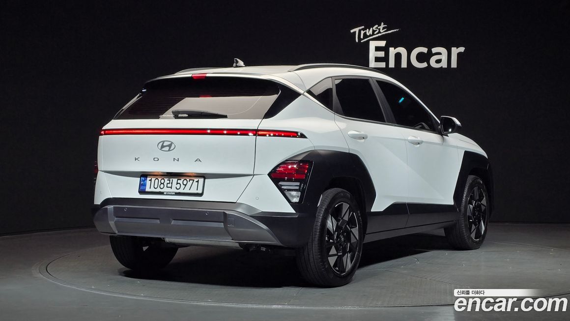 Hyundai Kona 2025