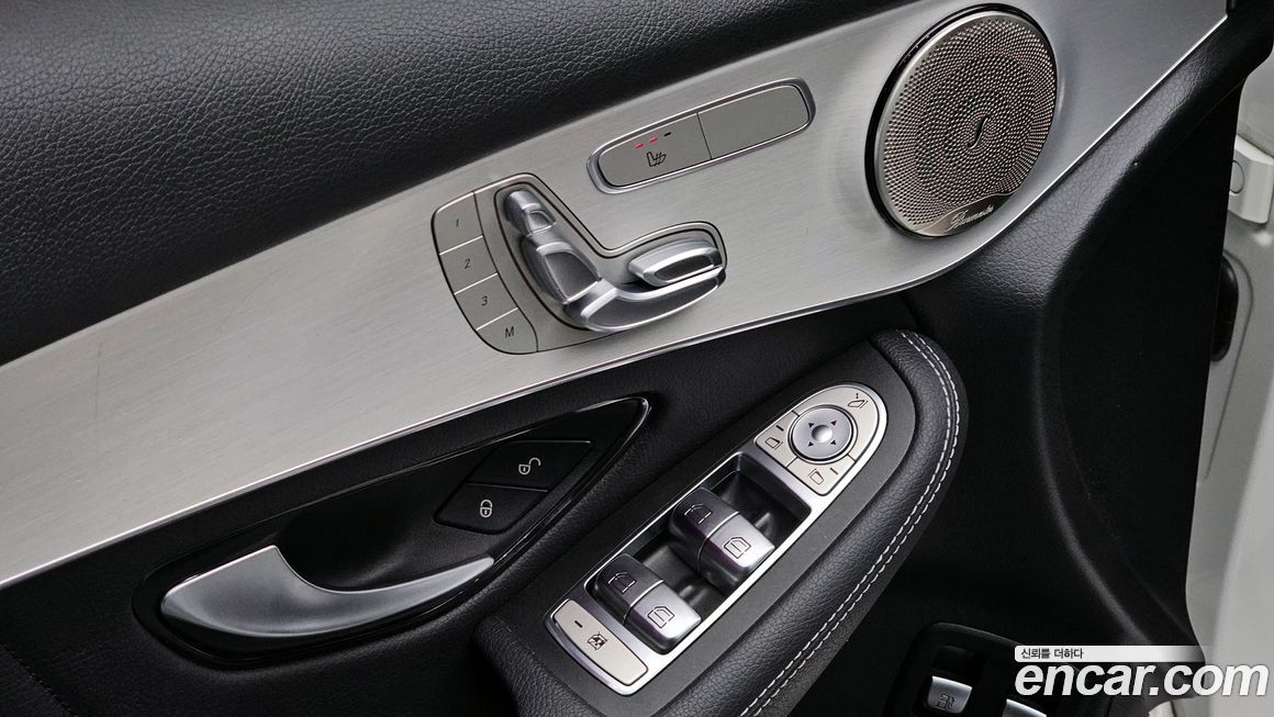 Mercedes-Benz GLC-Class 2020