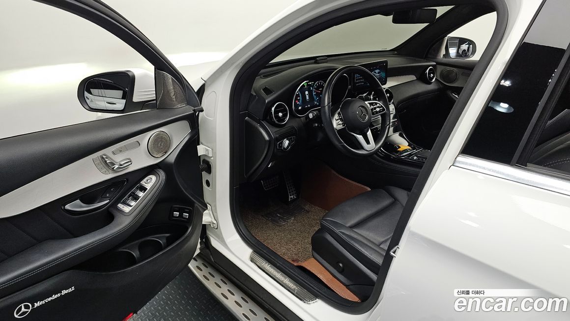 Mercedes-Benz GLC-Class 2020