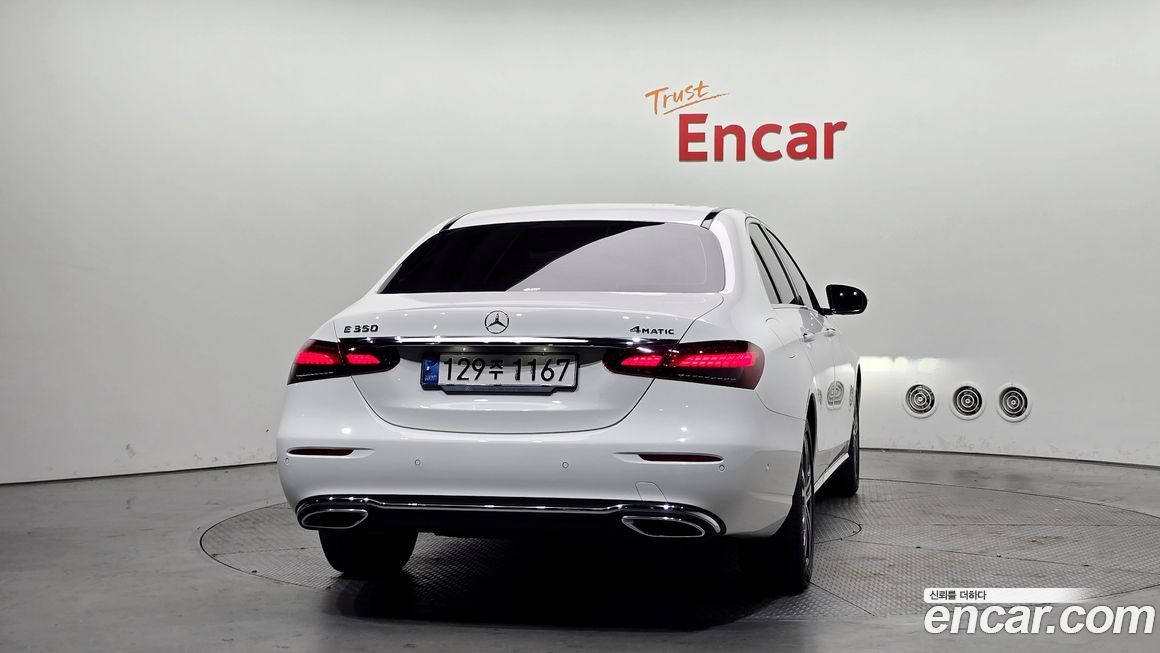 Mercedes-Benz E-Class 2021