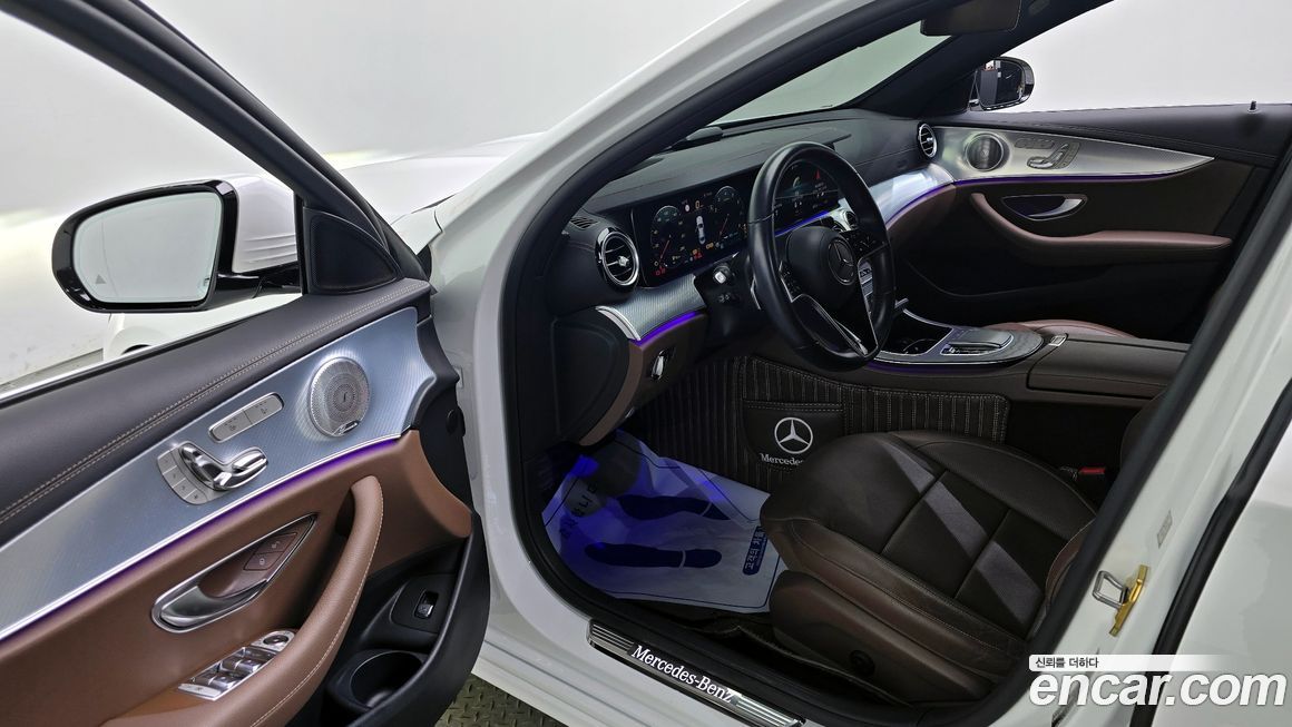 Mercedes-Benz E-Class 2021