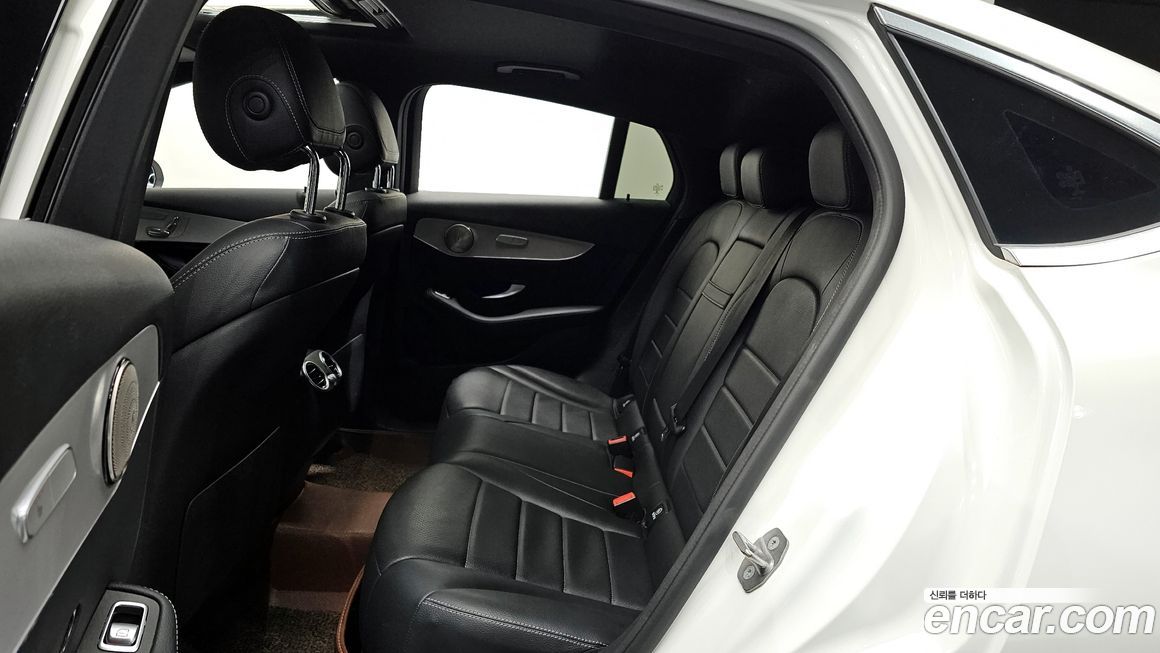 Mercedes-Benz GLC-Class 2020