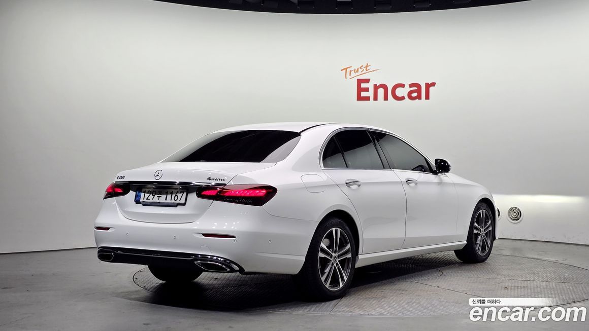 Mercedes-Benz E-Class 2021