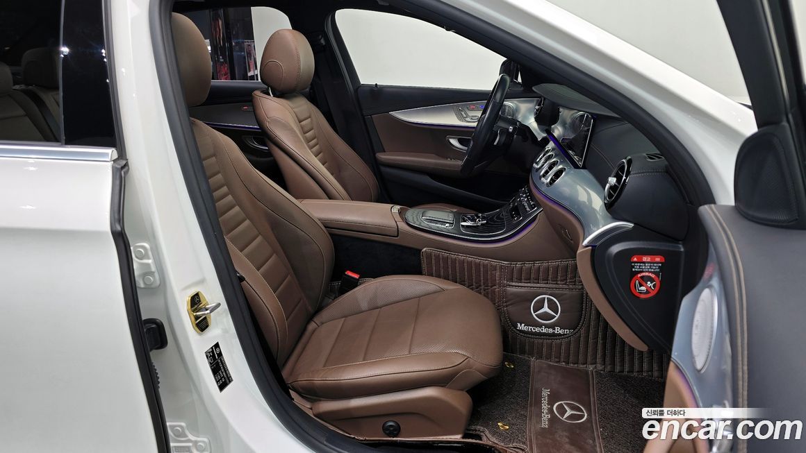 Mercedes-Benz E-Class 2021