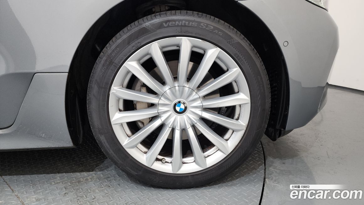 BMW Gran Turismo 2023