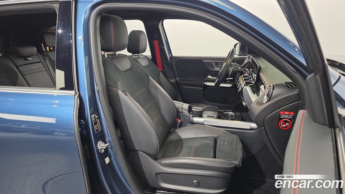 Mercedes-Benz GLB-Class 2022