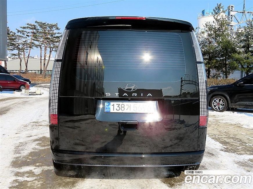 Hyundai Staria 2025