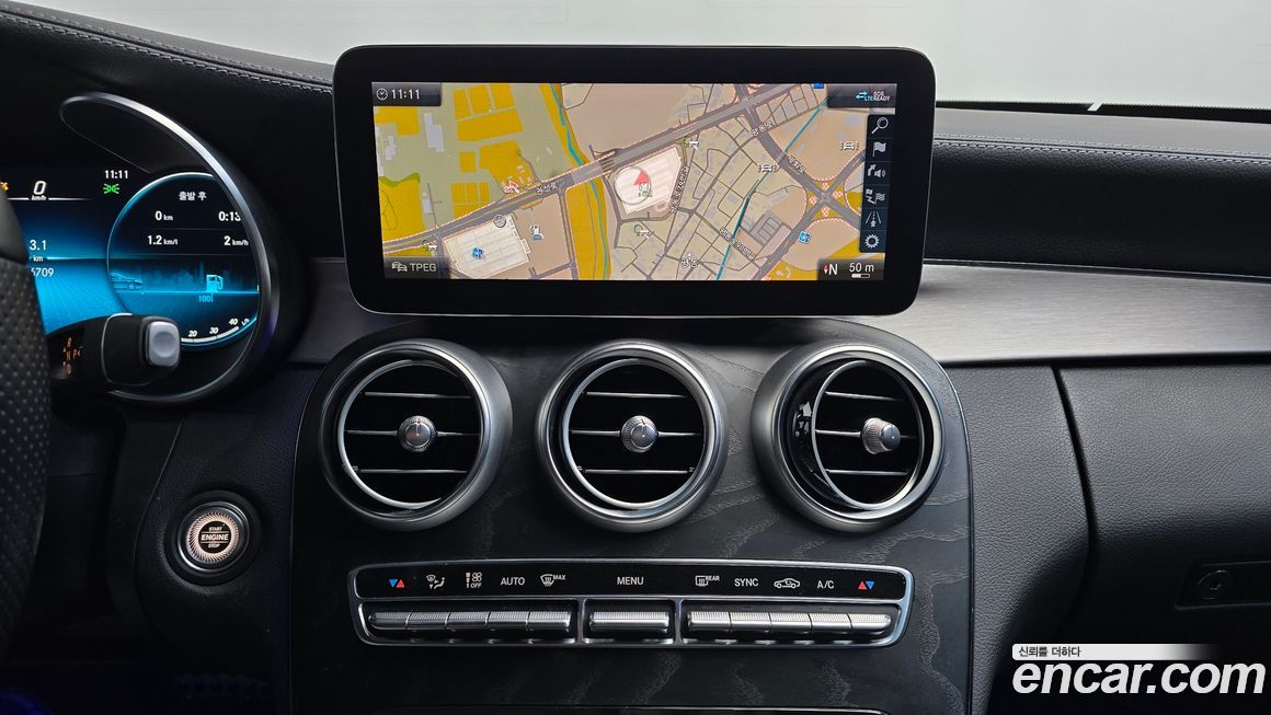 Mercedes-Benz C-Class 2022