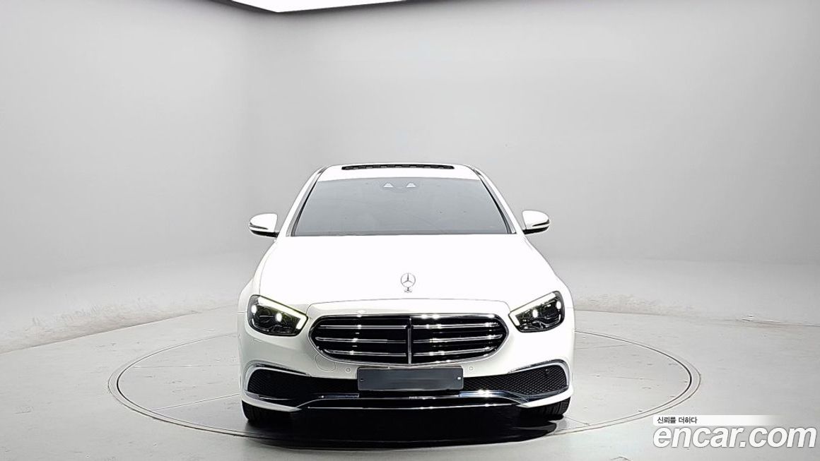 Mercedes-Benz E-Class 2021