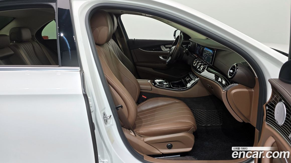 Mercedes-Benz E-Class 2020