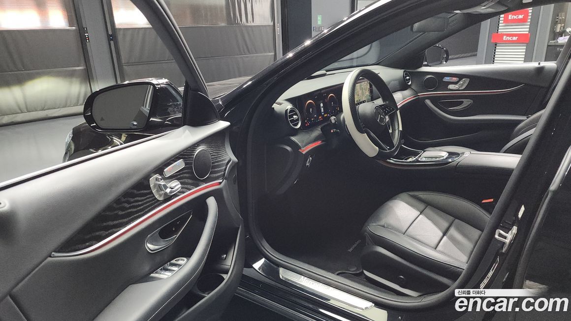 Mercedes-Benz E-Class 2023