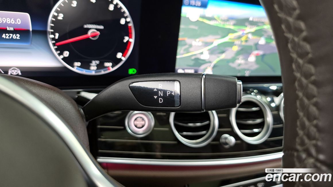 Mercedes-Benz E-Class 2020