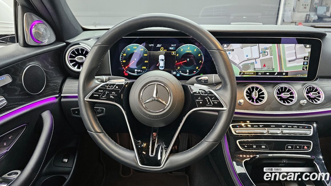 Mercedes-Benz E-Class 2022
