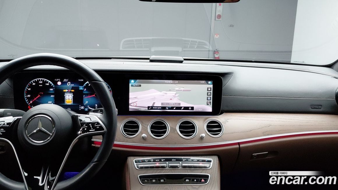 Mercedes-Benz E-Class 2021