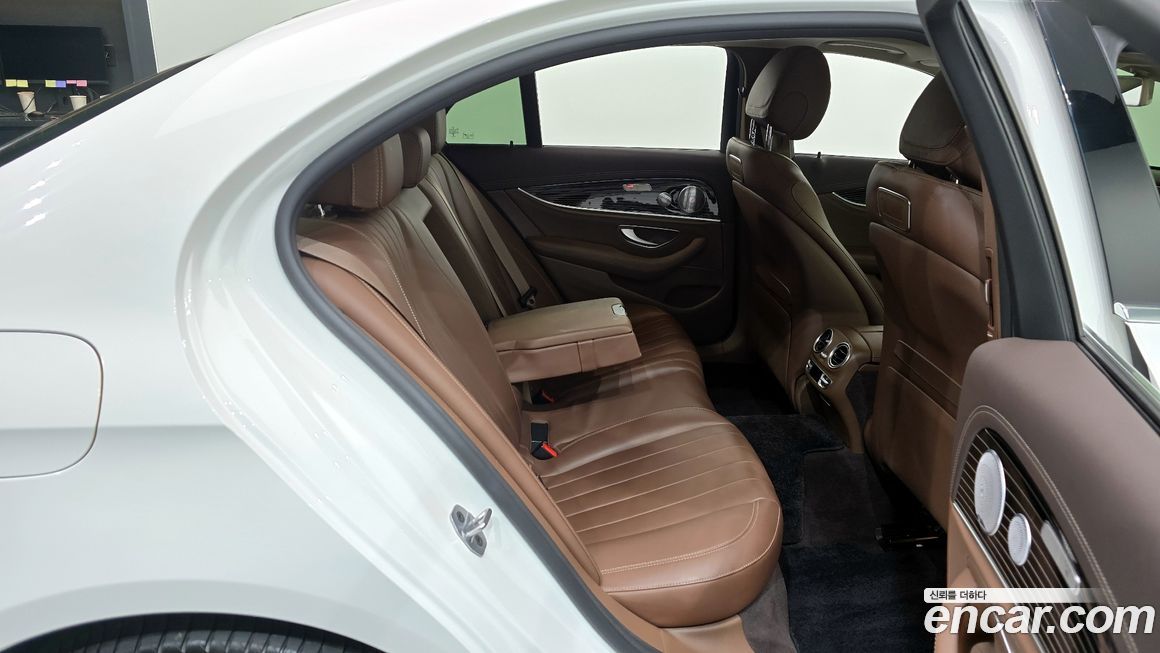 Mercedes-Benz E-Class 2020