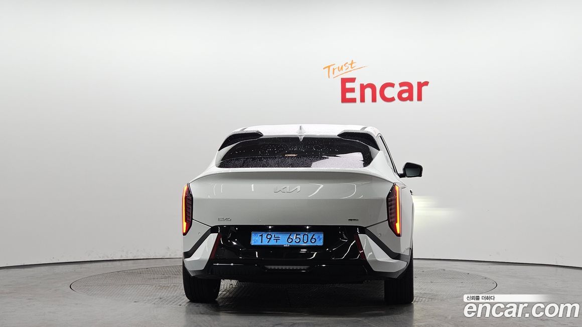 Kia EV4 2026