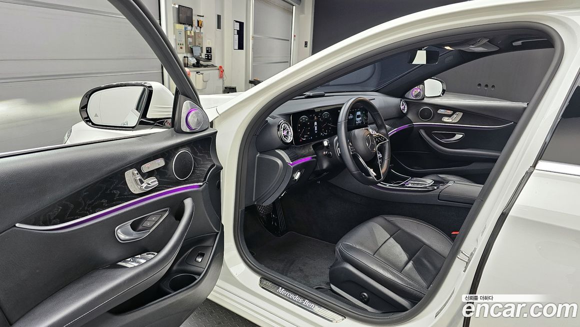 Mercedes-Benz E-Class 2022