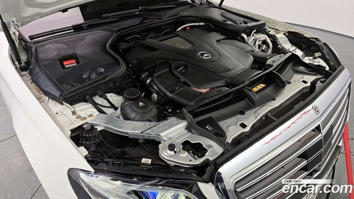 Mercedes-Benz E-Class 2020