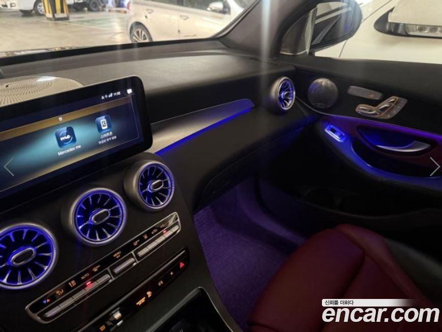 Mercedes-Benz GLC-Class 2021