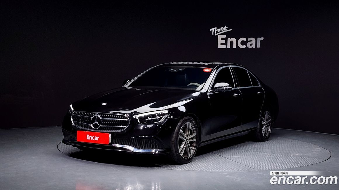 Mercedes-Benz E-Class 2023