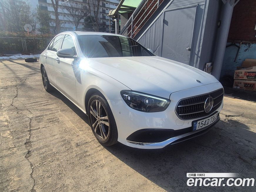 Mercedes-Benz E-Class 2022