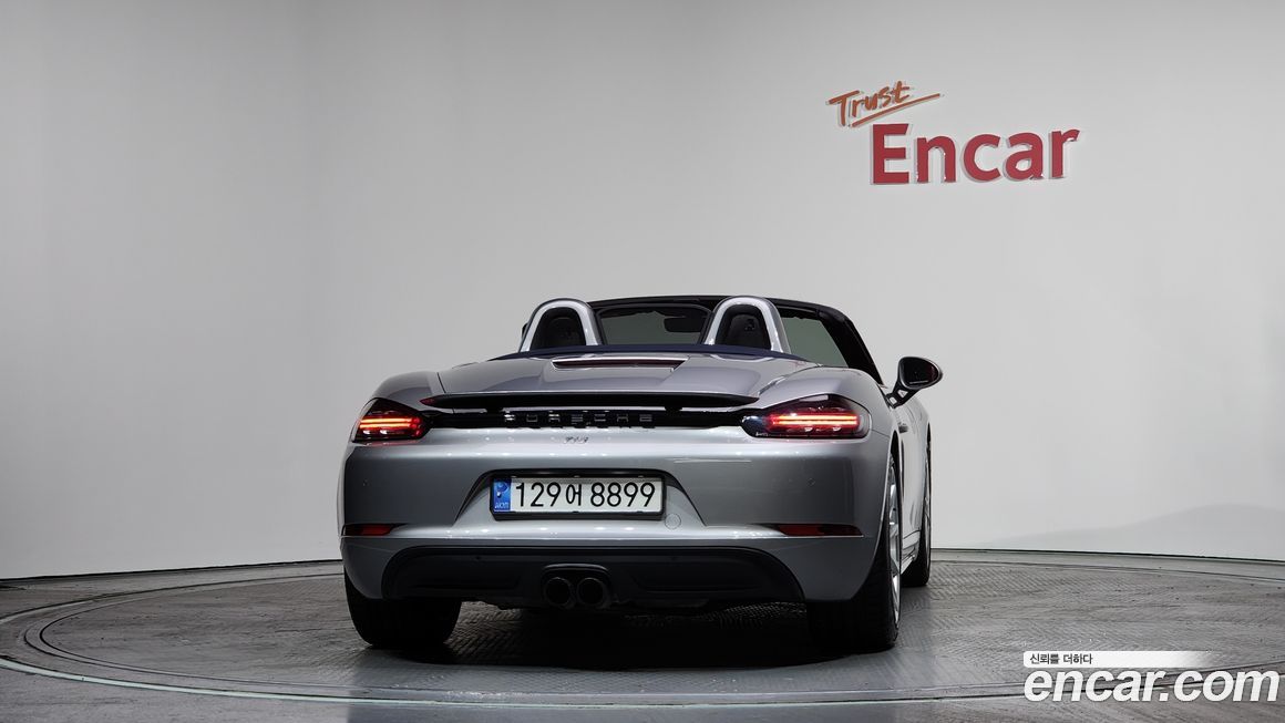 Porsche 718 2017