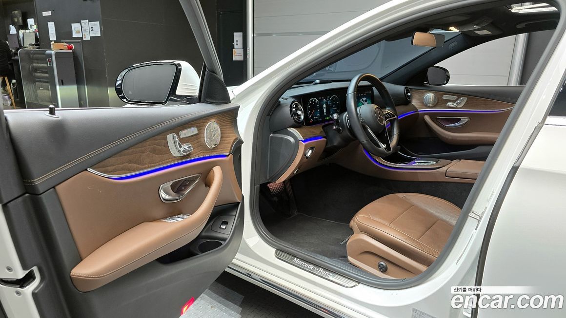 Mercedes-Benz E-Class 2023