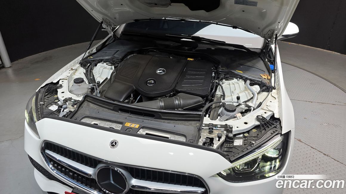 Mercedes-Benz C-Class 2023