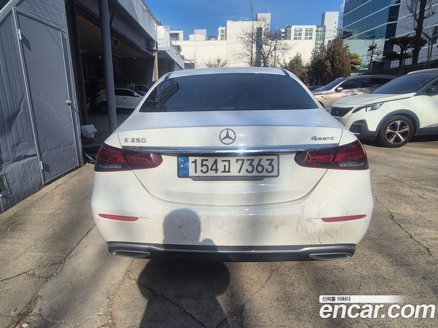 Mercedes-Benz E-Class 2022