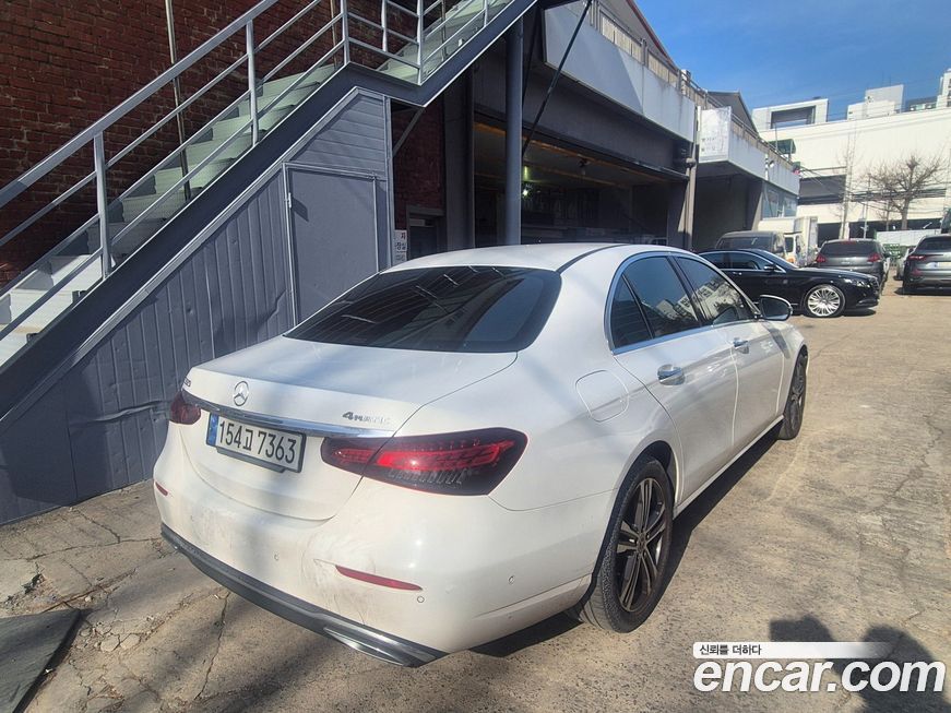 Mercedes-Benz E-Class 2022