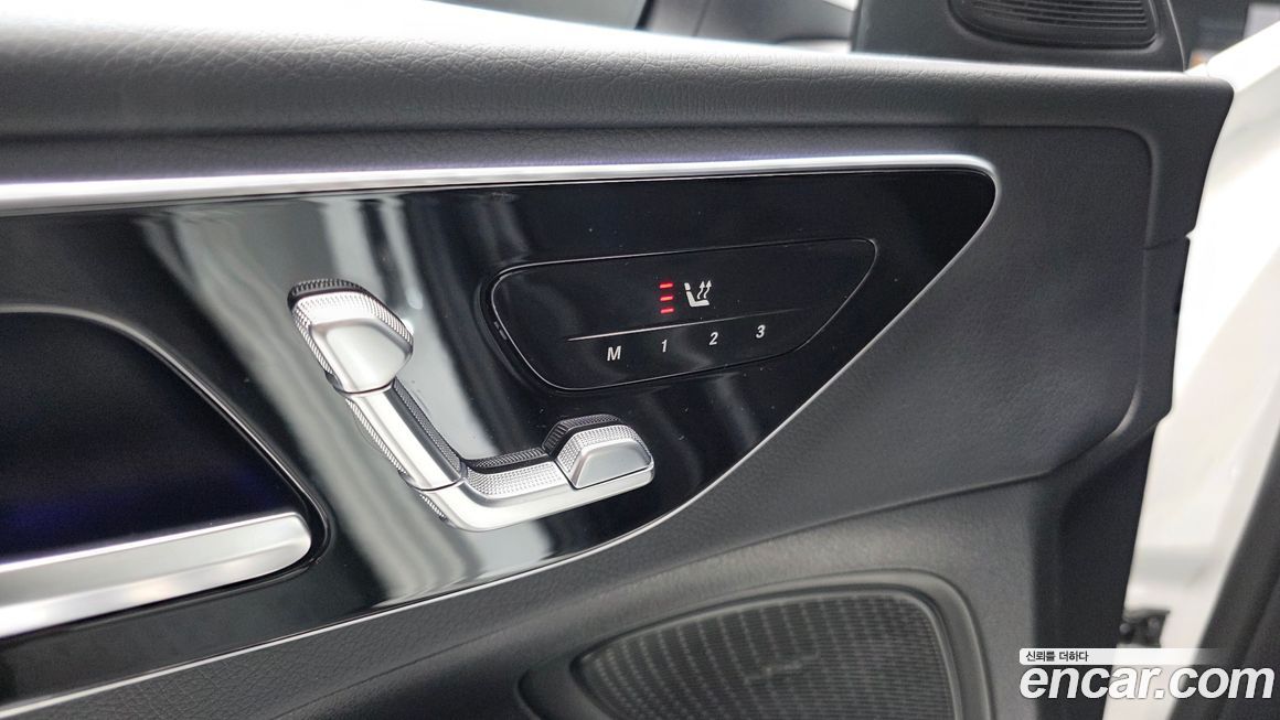 Mercedes-Benz C-Class 2023