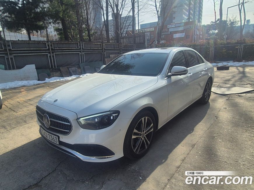 Mercedes-Benz E-Class 2022