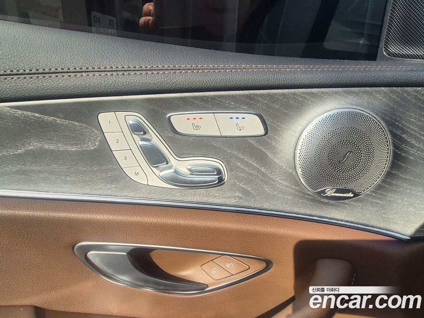 Mercedes-Benz E-Class 2022