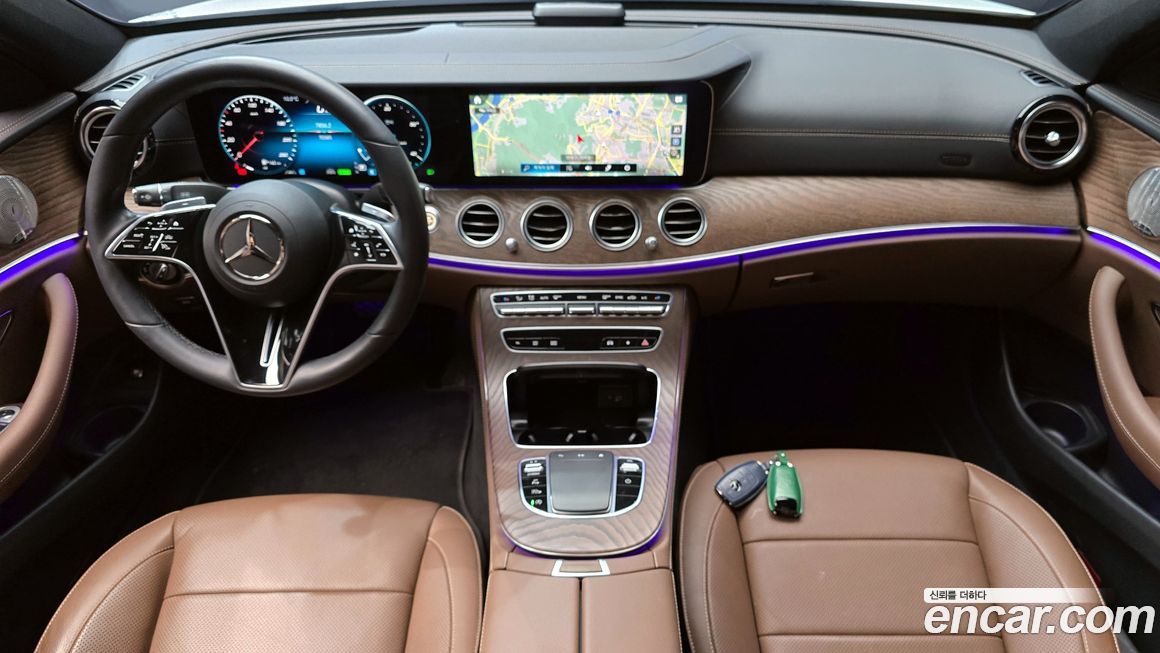 Mercedes-Benz E-Class 2023