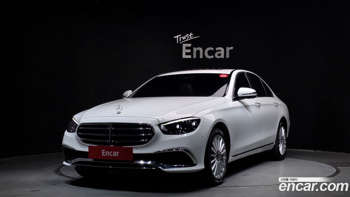 Mercedes-Benz E-Class 2023