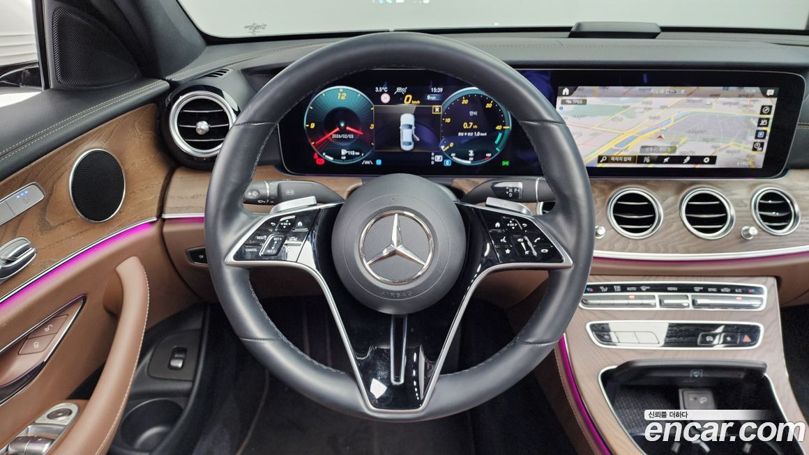 Mercedes-Benz E-Class 2022