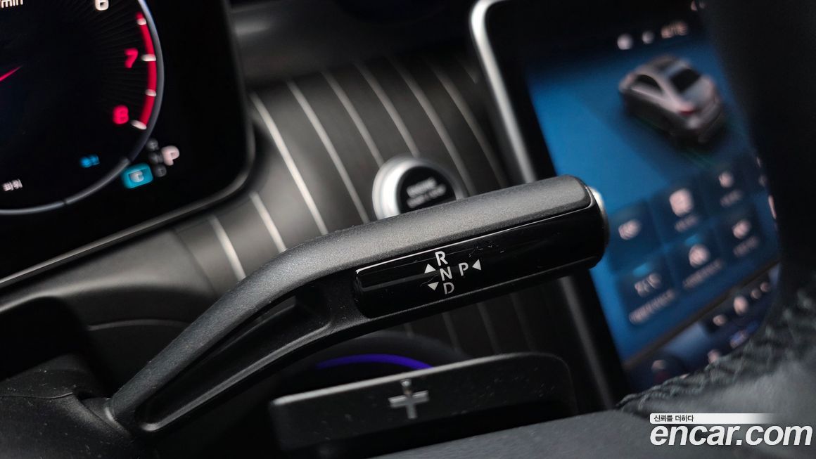 Mercedes-Benz C-Class 2023