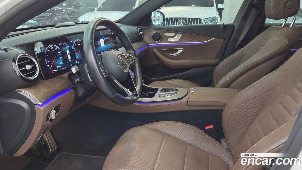 Mercedes-Benz E-Class 2022