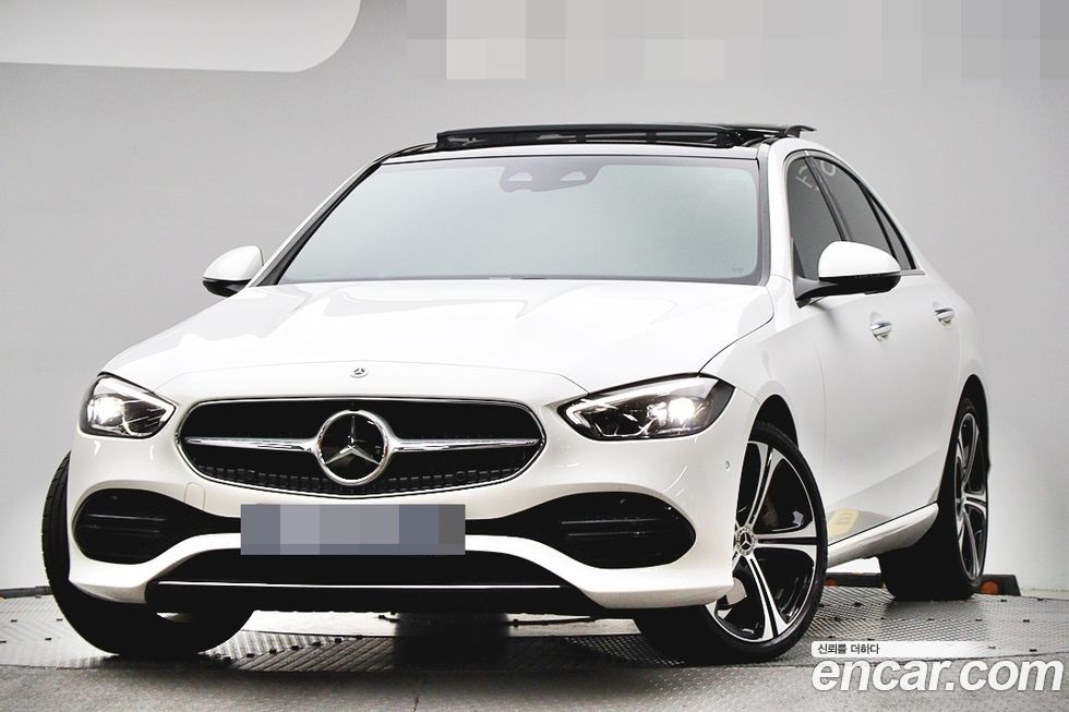 Mercedes-Benz C-Class 2023