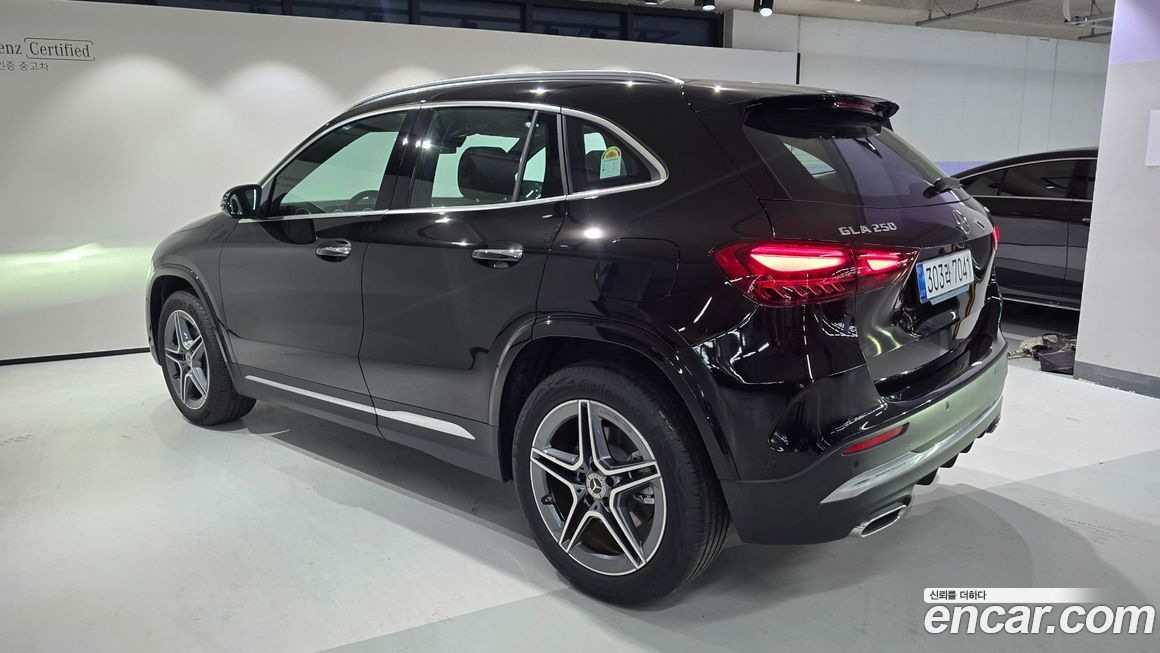 Mercedes-Benz GLA-Class 2025