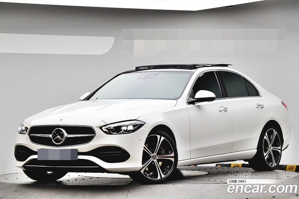Mercedes-Benz C-Class 2023