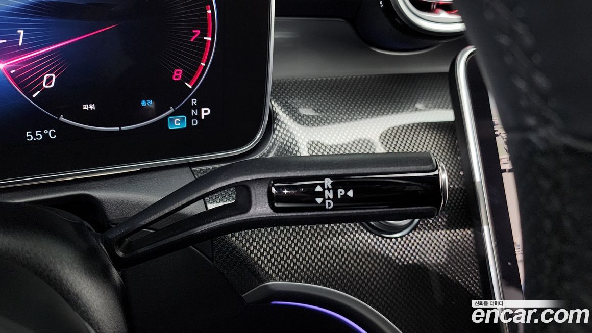 Mercedes-Benz C-Class 2022