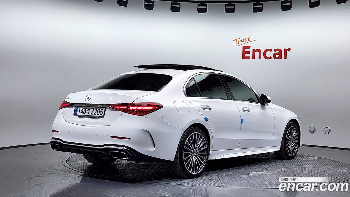 Mercedes-Benz C-Class 2022