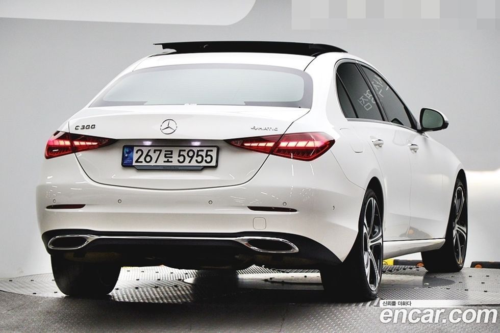 Mercedes-Benz C-Class 2023