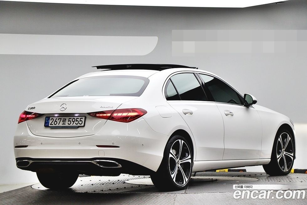 Mercedes-Benz C-Class 2023