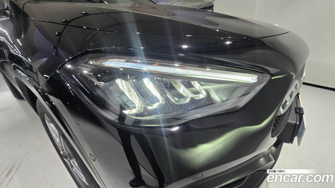 Mercedes-Benz GLA-Class 2025