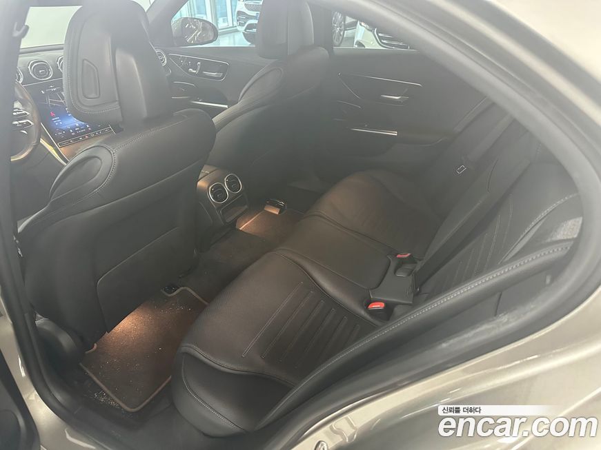 Mercedes-Benz C-Class 2022