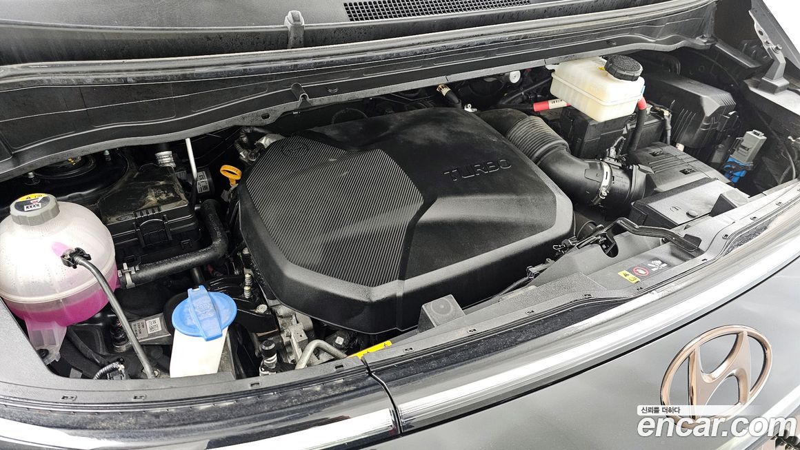 Hyundai Staria 2023